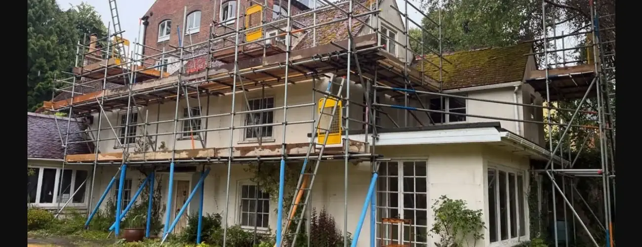 Commercial scaffolding installed by Invictus Scaffolding in Southampton, Hampshire