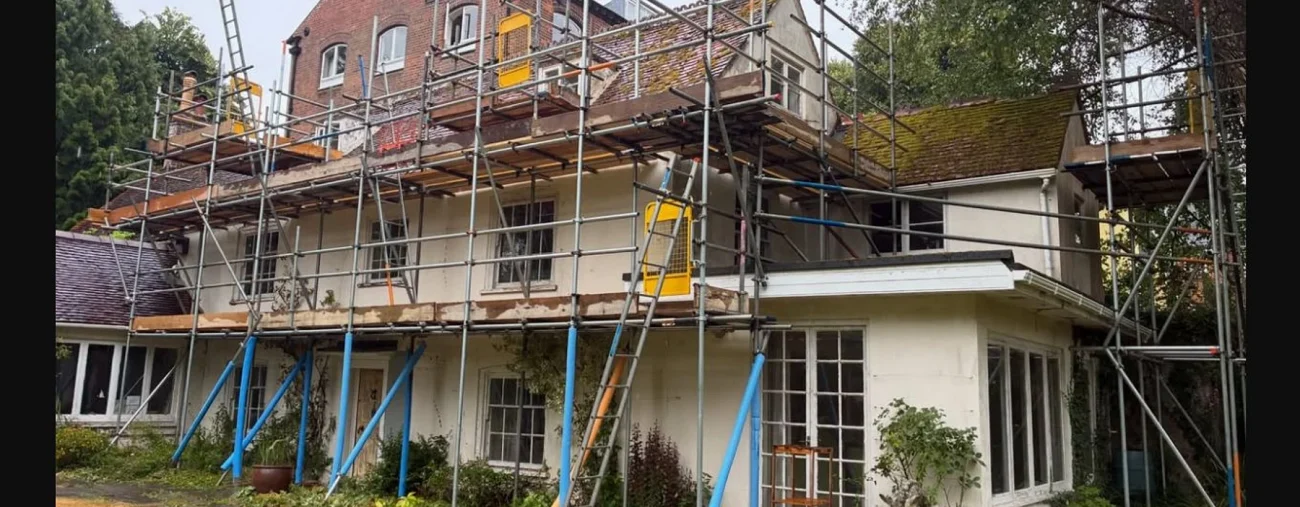 Commercial scaffolding installed by Invictus Scaffolding in Southampton, Hampshire